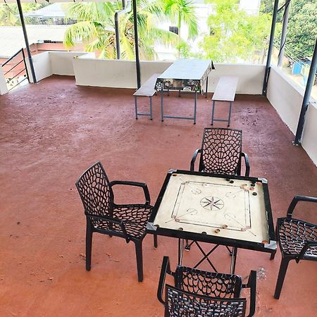 Hostel Stayzo Коччи Экстерьер фото
