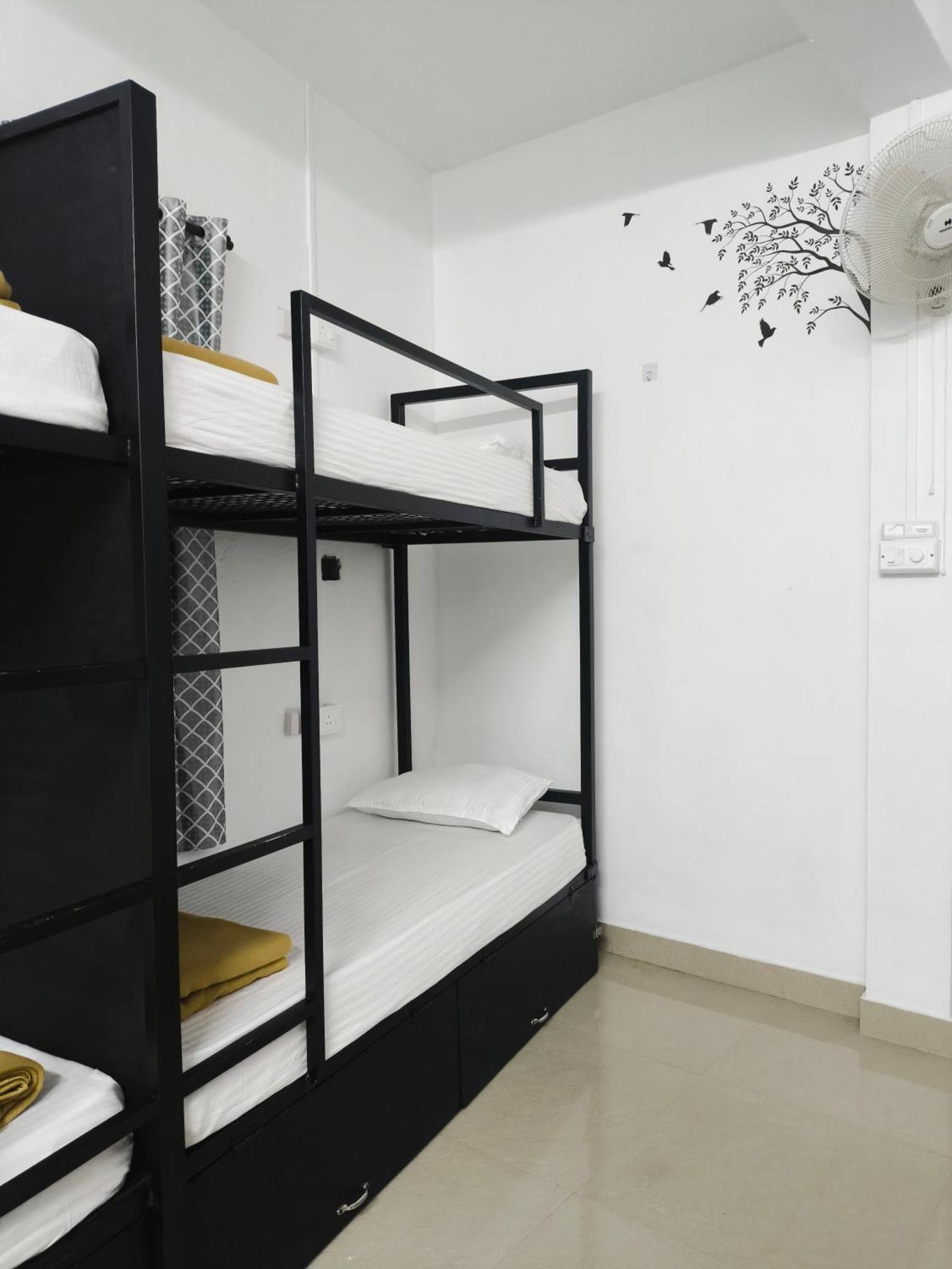 Hostel Stayzo Коччи Экстерьер фото