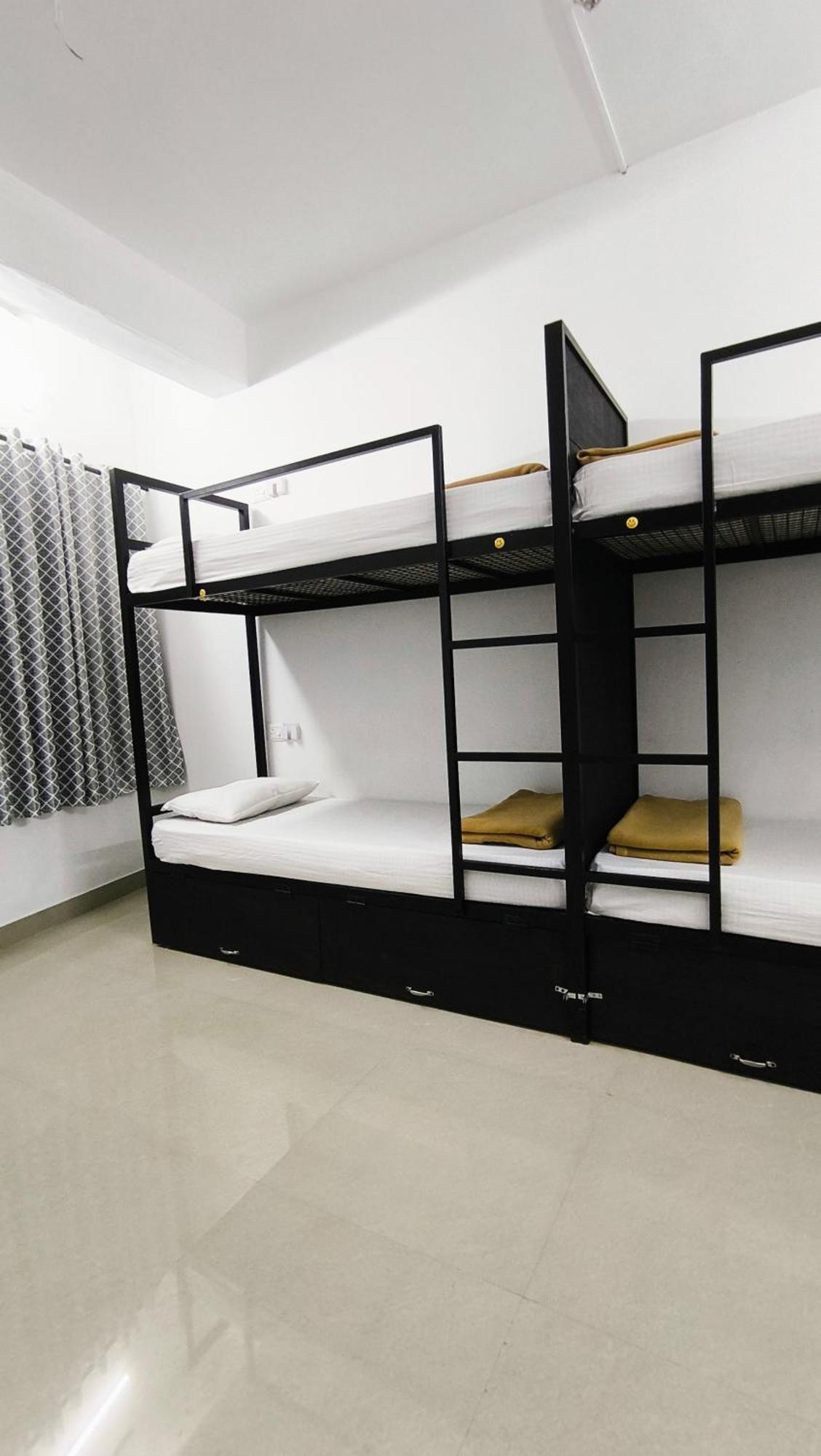 Hostel Stayzo Коччи Экстерьер фото