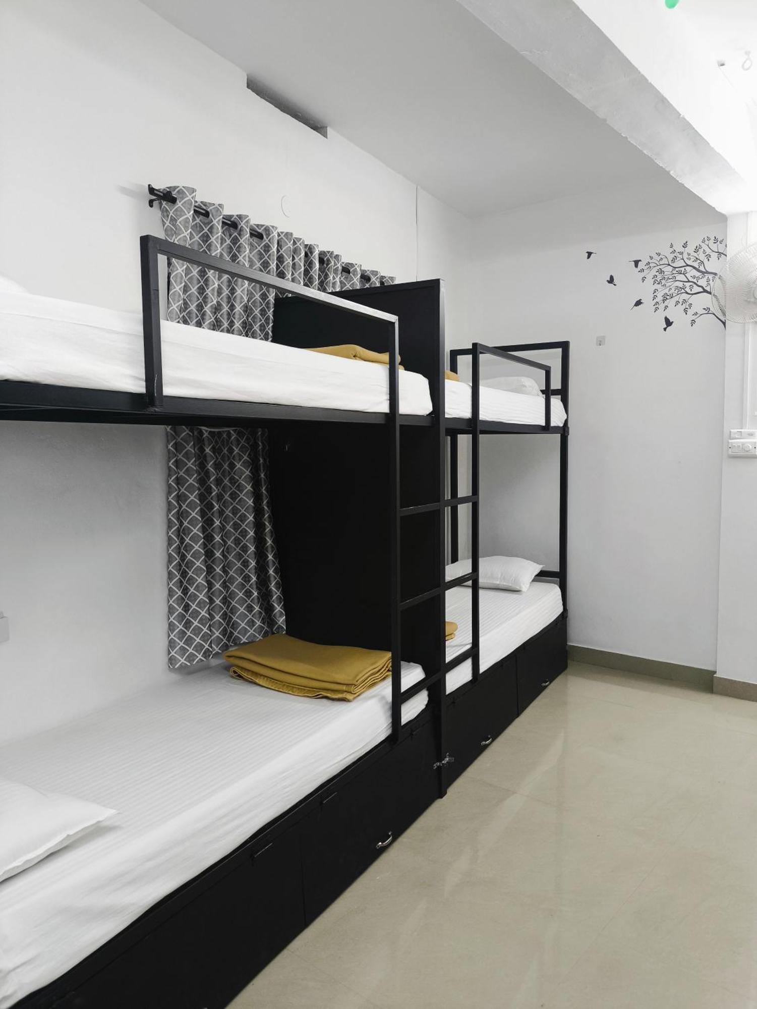 Hostel Stayzo Коччи Экстерьер фото